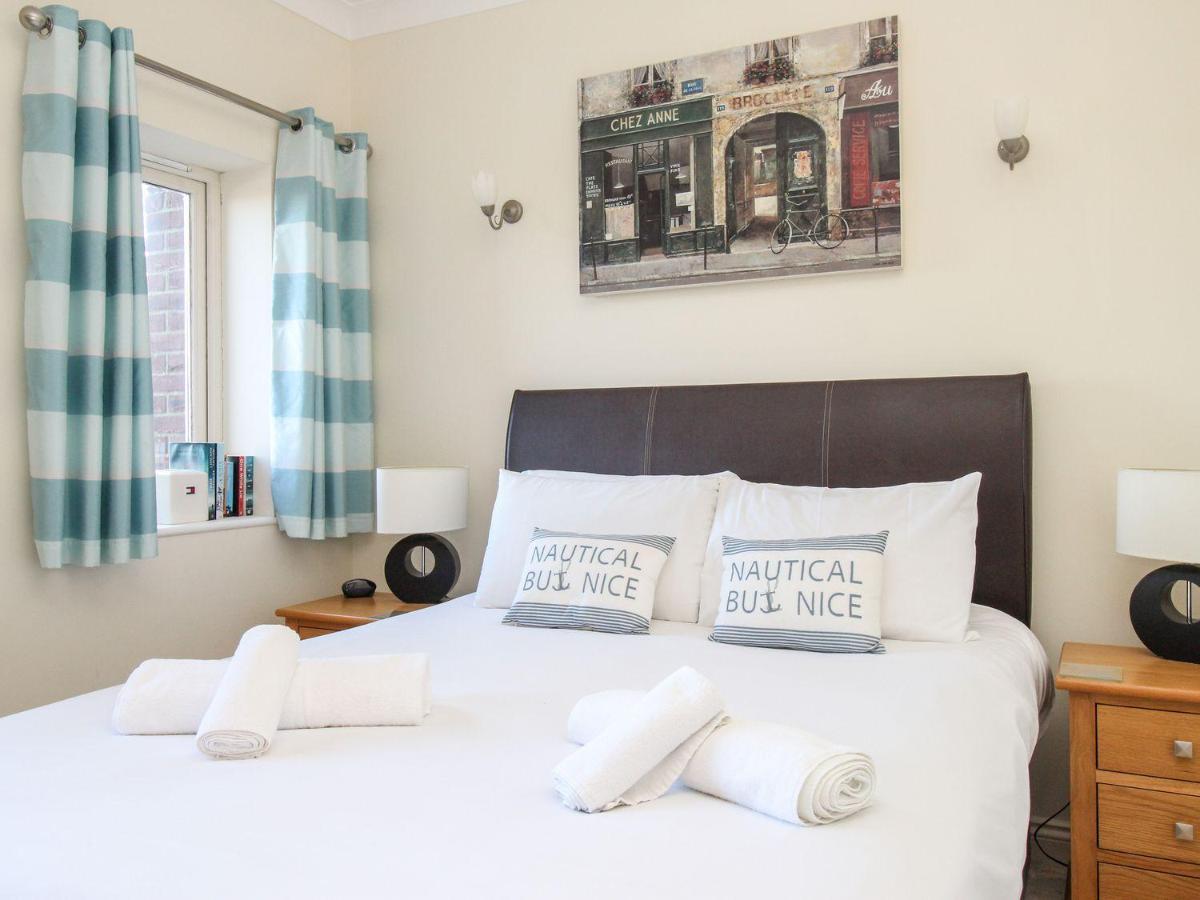 Ocean Watch 5 Apartment Weymouth Bagian luar foto