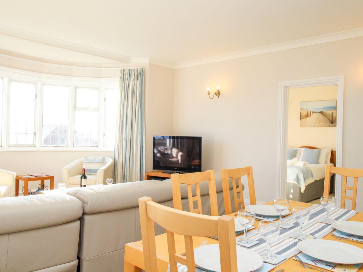 Ocean Watch 5 Apartment Weymouth Bagian luar foto