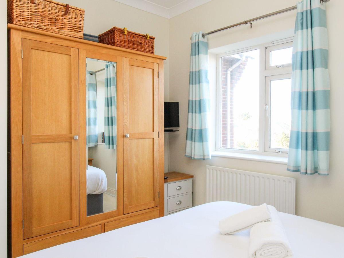 Ocean Watch 5 Apartment Weymouth Bagian luar foto